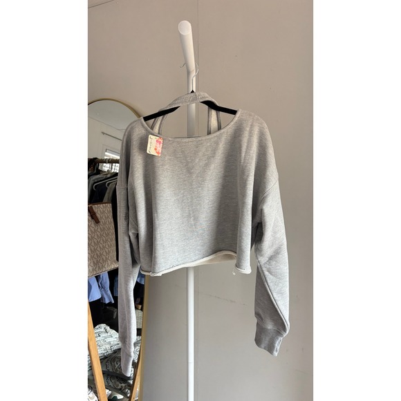 $128 NWT FP Movement Free Spirit Crop Sweatshirt Womens M Grey Raw Hem Pullover - Picture 7 of 9